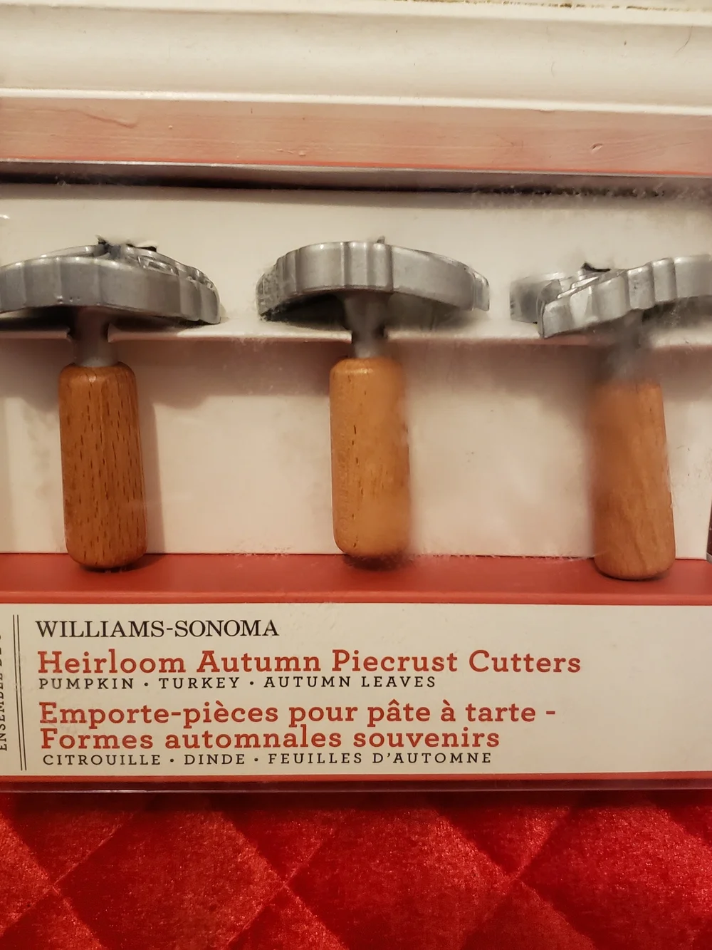 Williams-Sonoma Heirloom Autumn Piecrust Cutters - Wood Handles